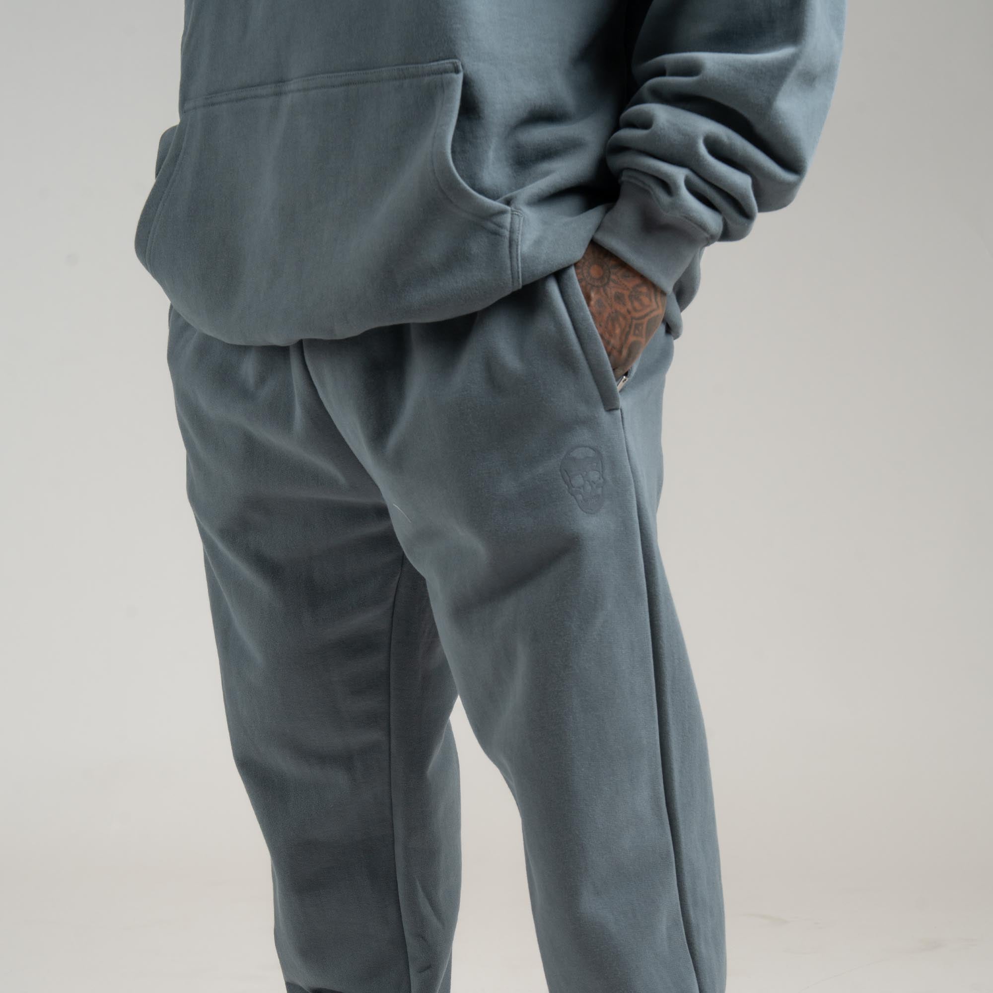 Athlete wearing Lake Heavyweight Jogger close up shot