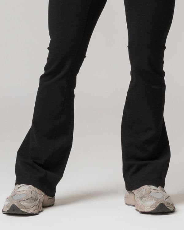 Next-to-Skin Waist-to-Knee Feel