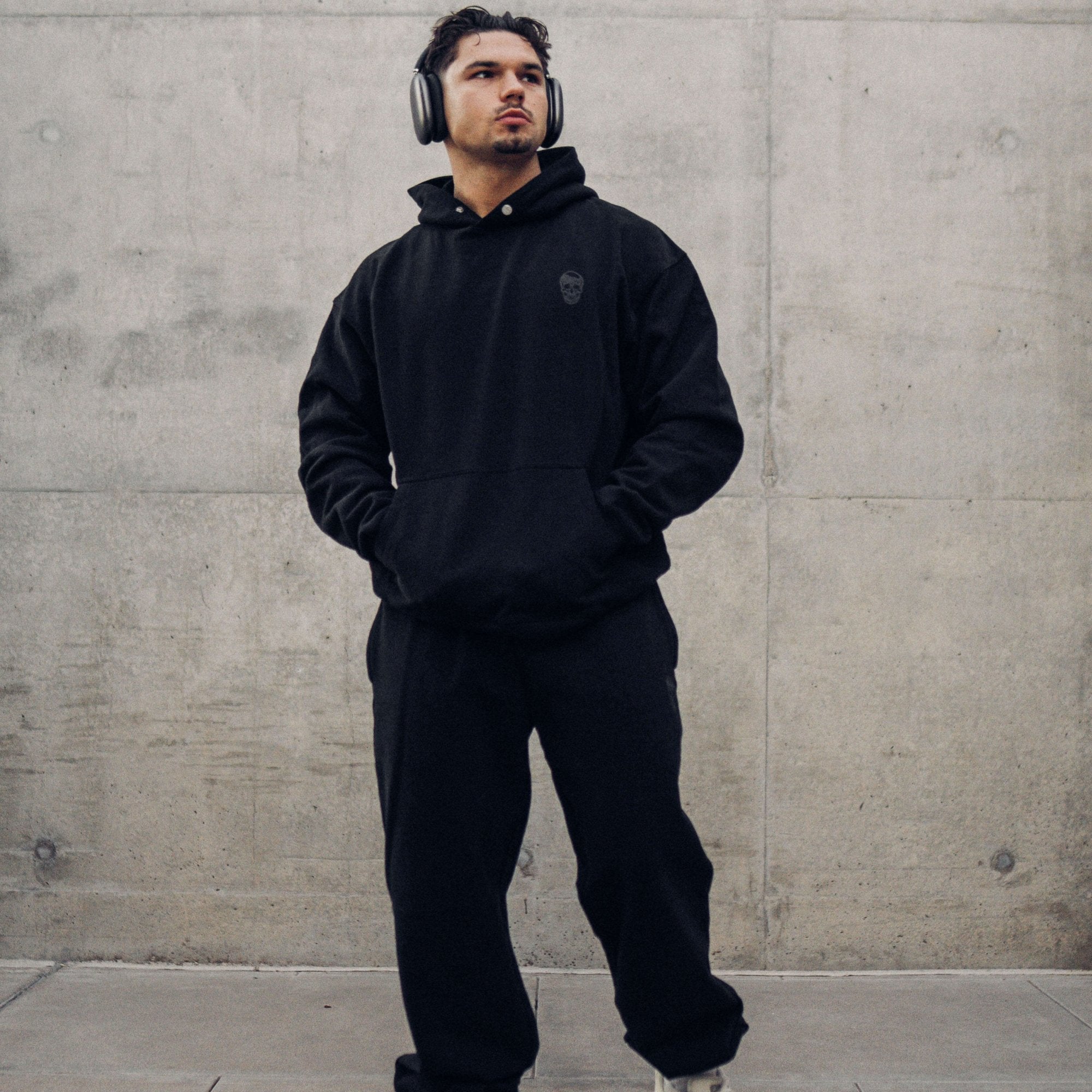 heavy weight joggers black black full front